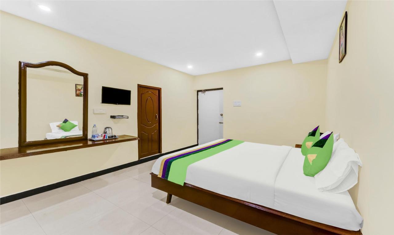 Treebo B Coral, 2 Km From Promenade Beach Hotel Pondicherry Exterior photo